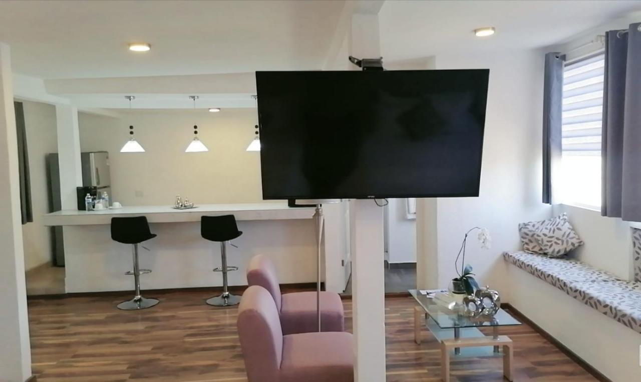 M Hoteles Concepto Морелия Екстериор снимка