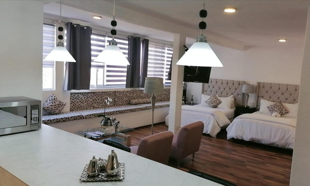 M Hoteles Concepto Морелия Екстериор снимка